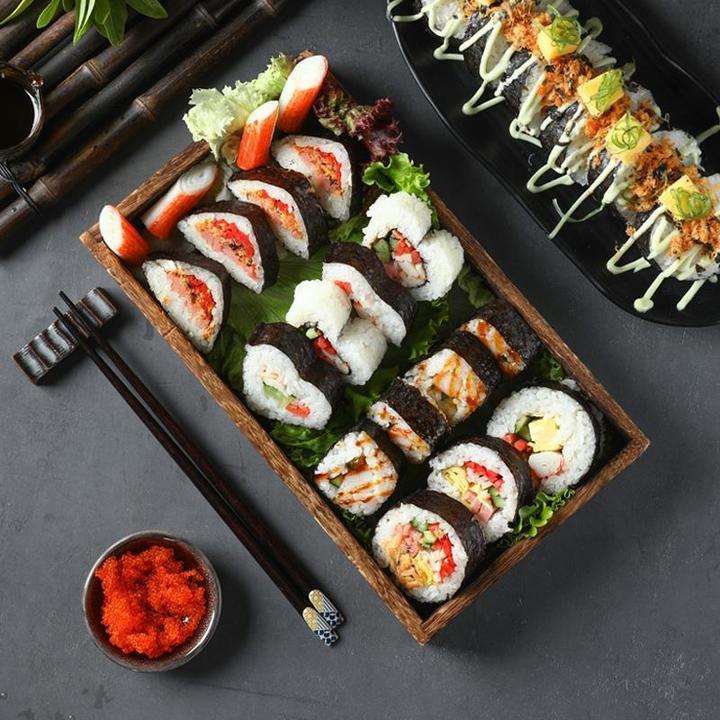 Roll, Press, Enjoy: The Ultimate Sushi-Making Kit – Perfect for You & Your Loved Ones!