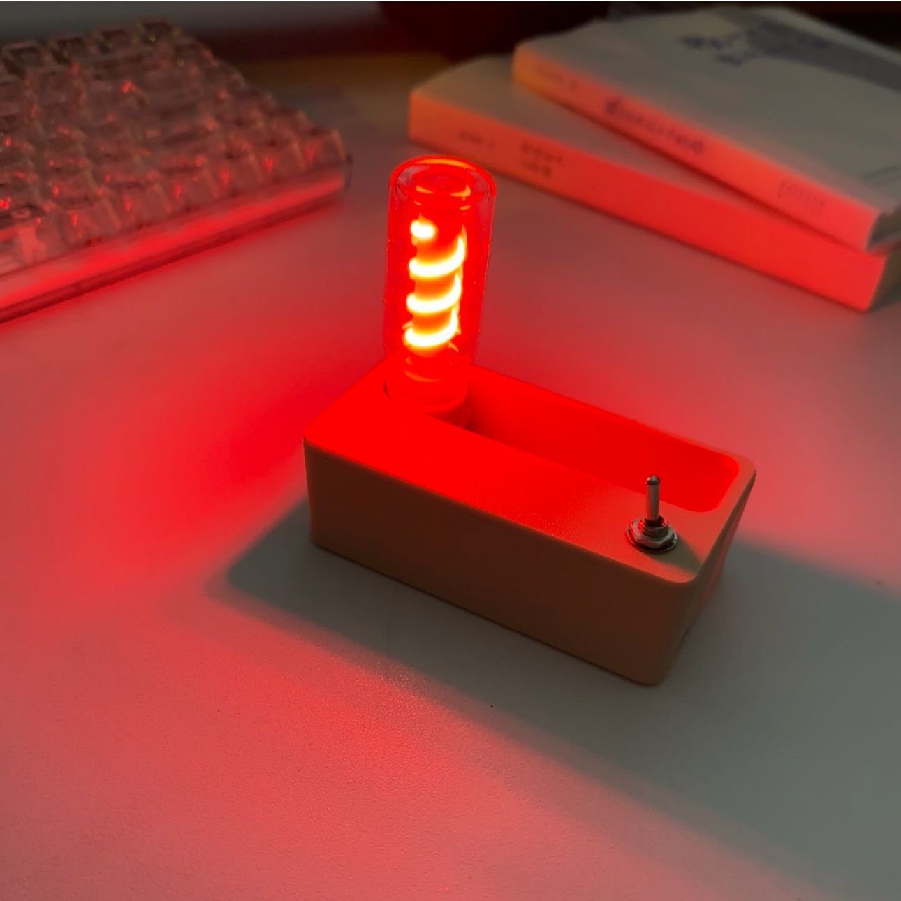 Decompression Mechanical Night Light